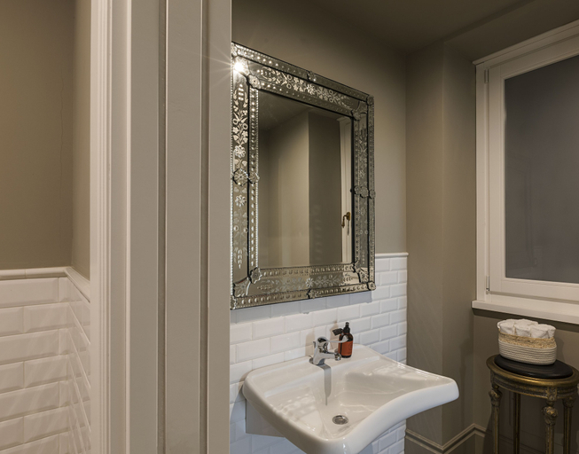 Bathroom 5, Seven Rooms Villadorata, Syracuse