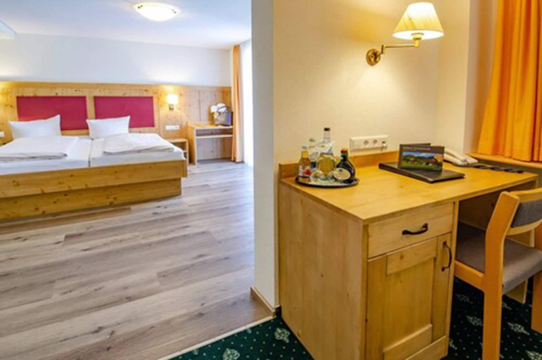 Bedroom 4, Hotel Landhaus Lauble, Ortenaukreis