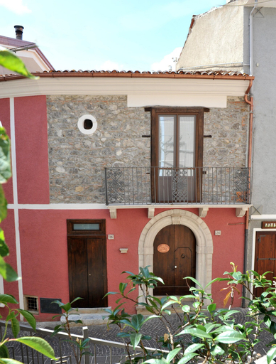 Exterior & Views 2, La Dimora del Musicante b&b Home Gallery, Potenza