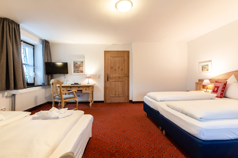 Bedroom 3, Hotel Sauerlacher Post, München