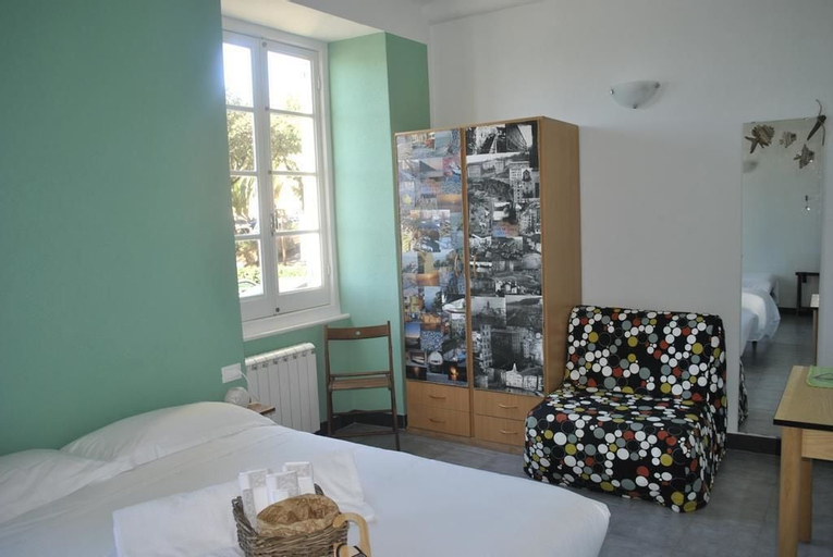 Bedroom 5, Al Piccolo Scoglio - Room & Breakfast, Genova