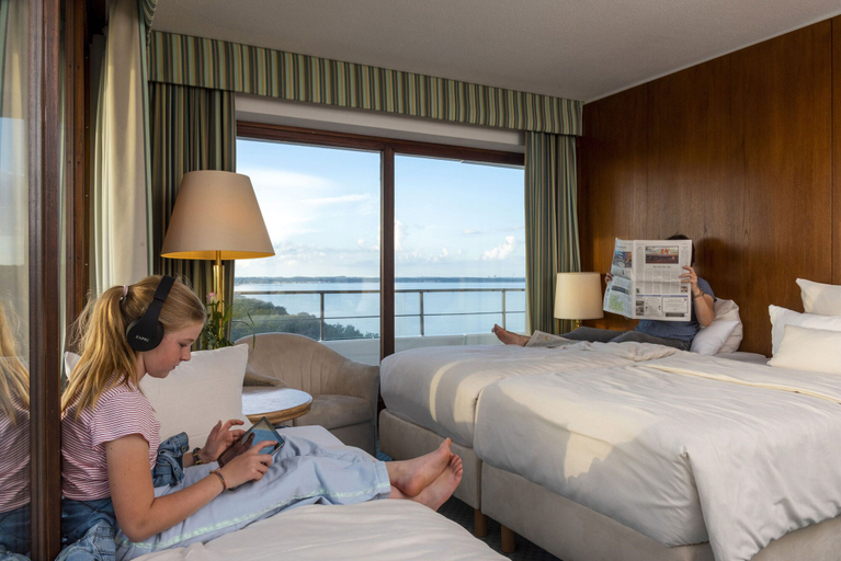 Bedroom 5, Maritim Seehotel Timmendorfer Strand, Ostholstein