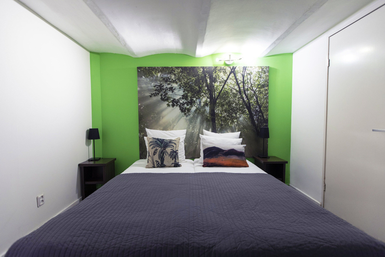 Bedroom 3, Quentin Museum Square Hotel, Amsterdam