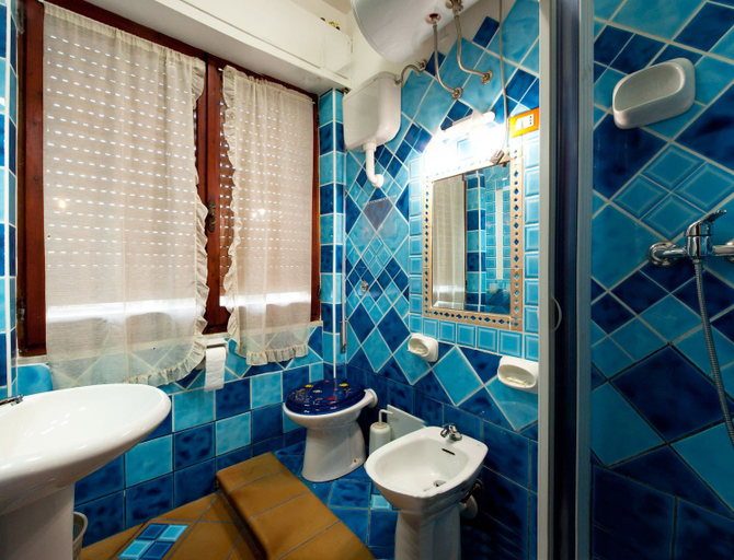 Bathroom, Hotel Villa Rosa, Cagliari