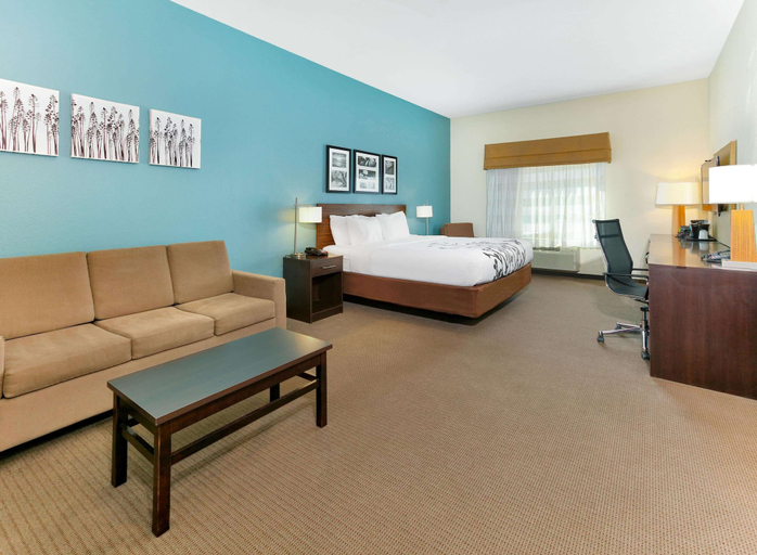Bedroom 3, Wingate by Wyndham Longview North, Gregg