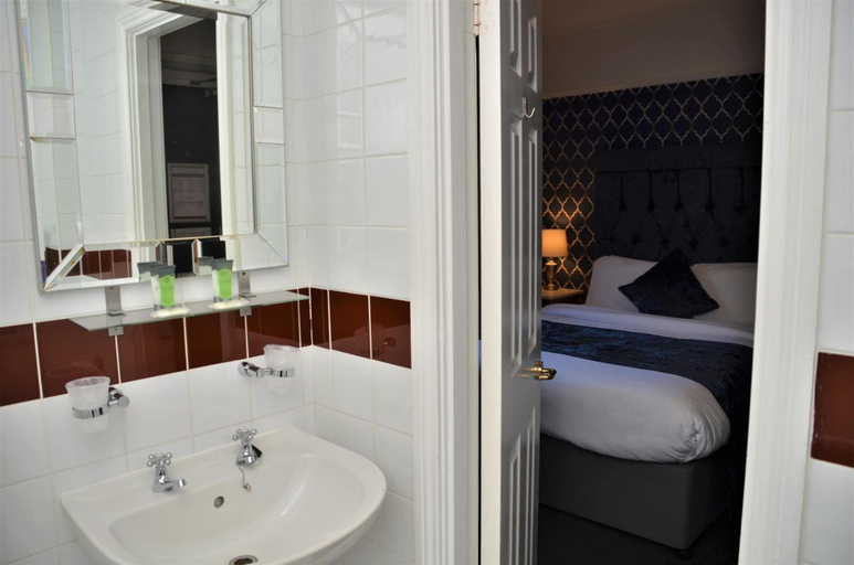 Bathroom 3, Hotel St. George by Nina, Dublin