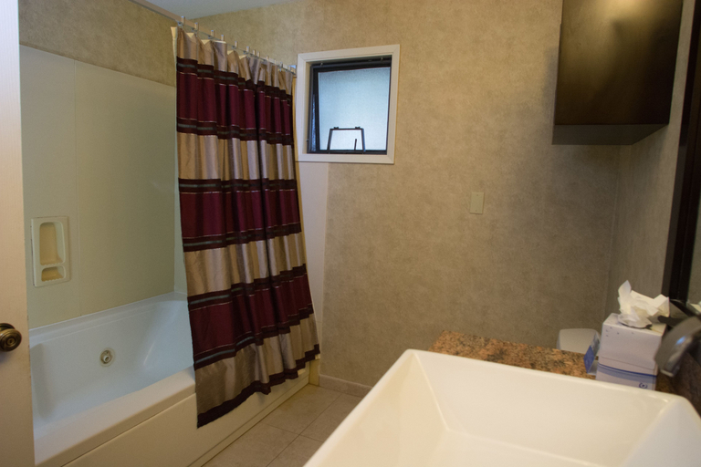 Bathroom 4, Rosedale Inn, Monterey