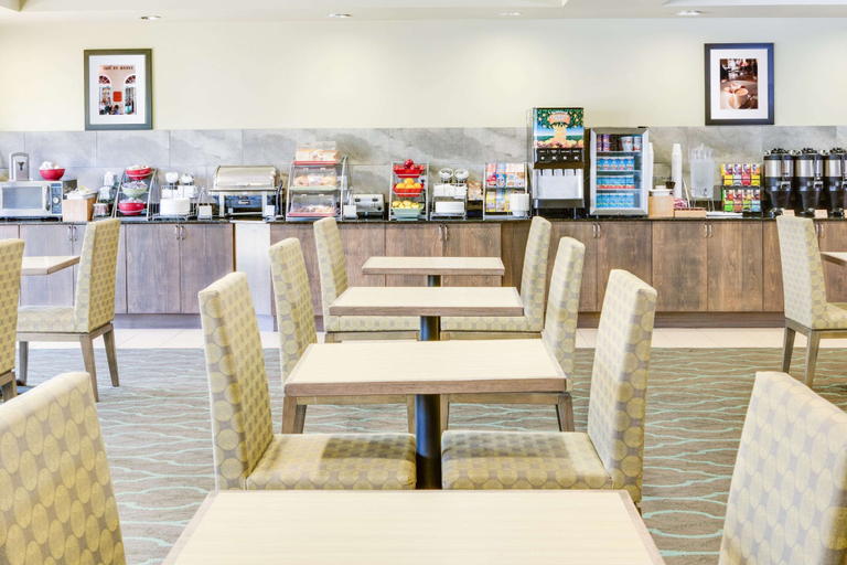 Food & Drinks 5, Wingate by Wyndham Bossier City, LA, Bossier