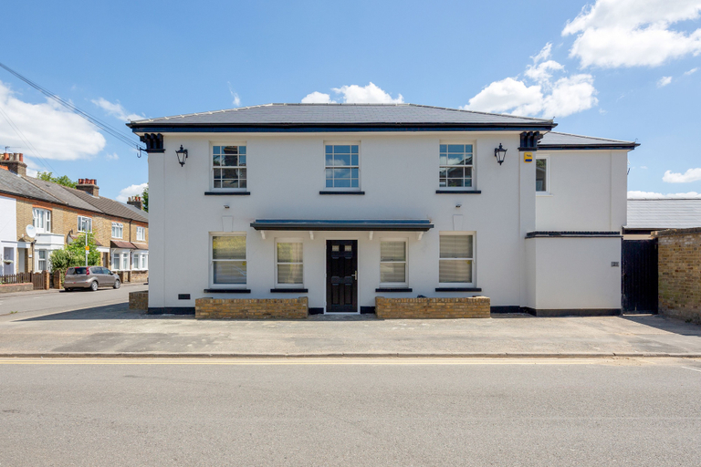 Exterior & Views 2, Elthorne Luxury Apartments, Buckinghamshire