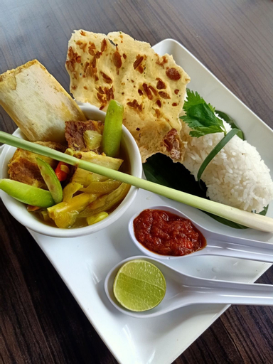 Food & Drinks 30