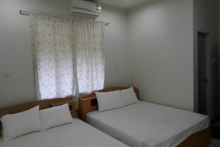 Bedroom 2, Chaiwat Resort, Laem Sing
