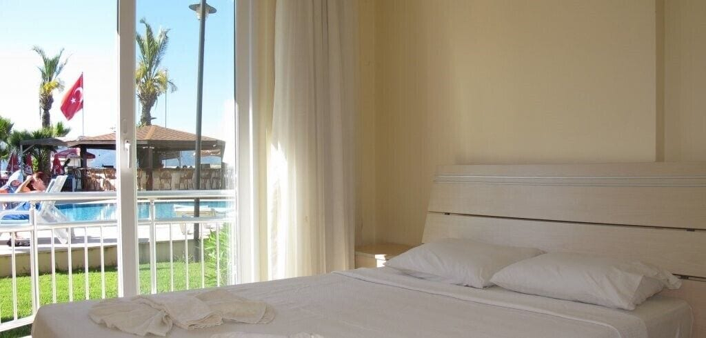 Room 4, Villa DP03 by JoyLettings, Fethiye