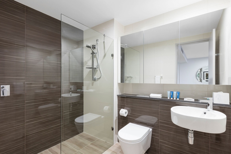 Bathroom 5, Meriton Suites Mascot Central, Sydney