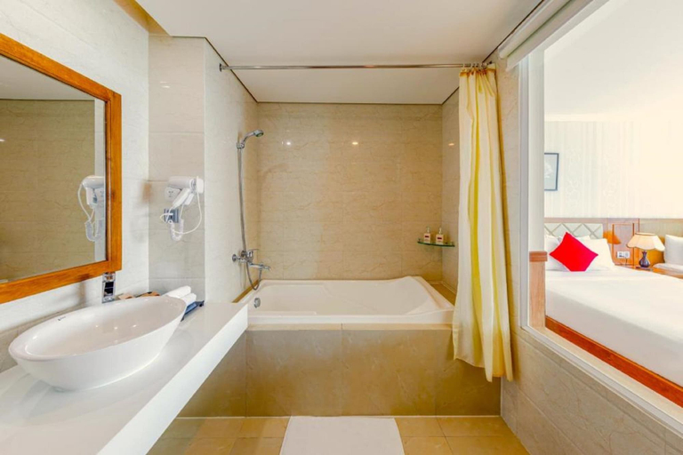 Bathroom 4, Serene Beach Hotel Danang, Da Nang