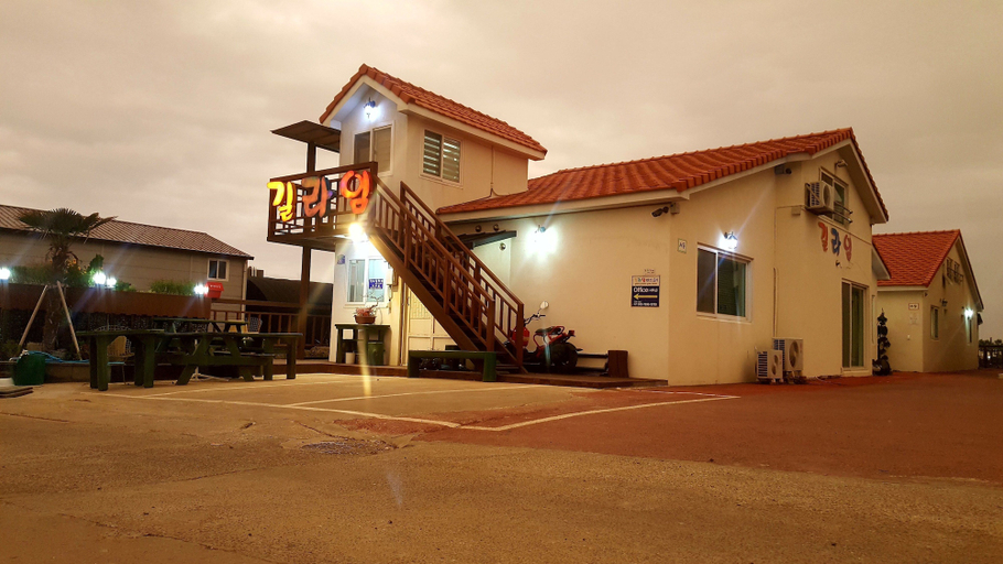 Exterior & Views 2, Gillime Pension, Jeju