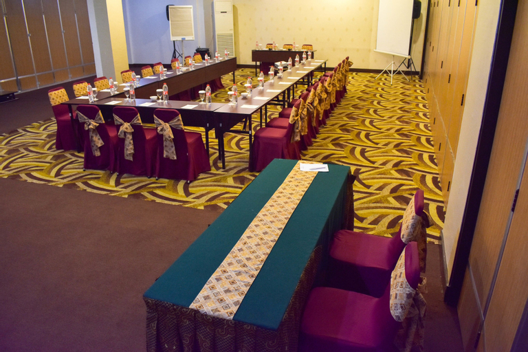 Business Facilities 30