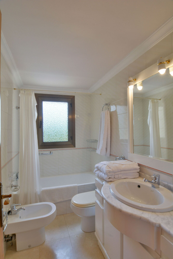 Bathroom 4, Casa Padrino, Piscina Privada, WiFi, Cerca de la playa, Baleares