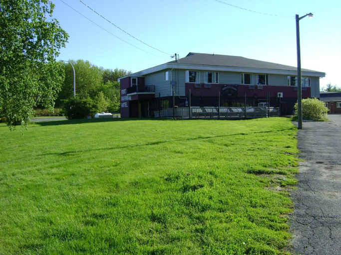 Others 5, The Fort Nashwaak Motel, York
