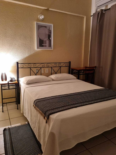 Bedroom 4, PALACE HOTEL TRES PODERES, Frutal