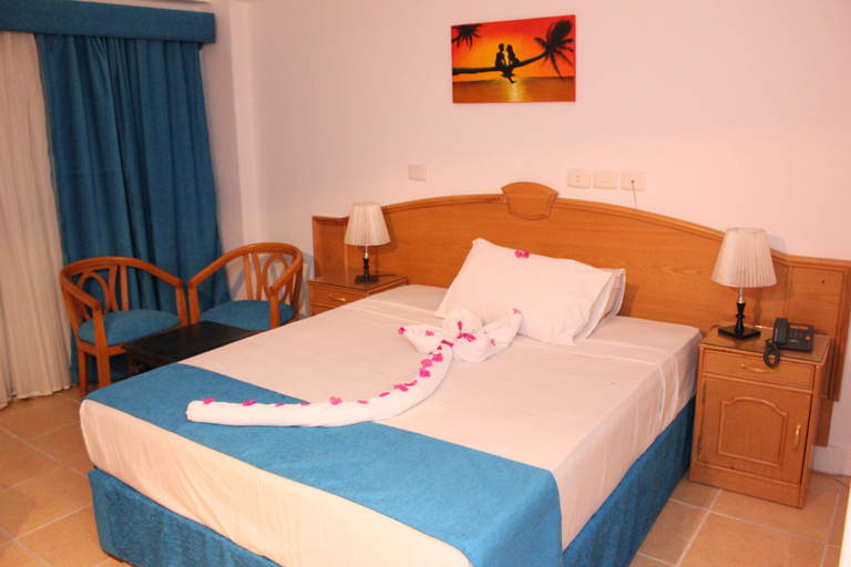Bedroom 2, Grand Blue St Maria Hotel & Aqua Park, Al-Ghurdaqah