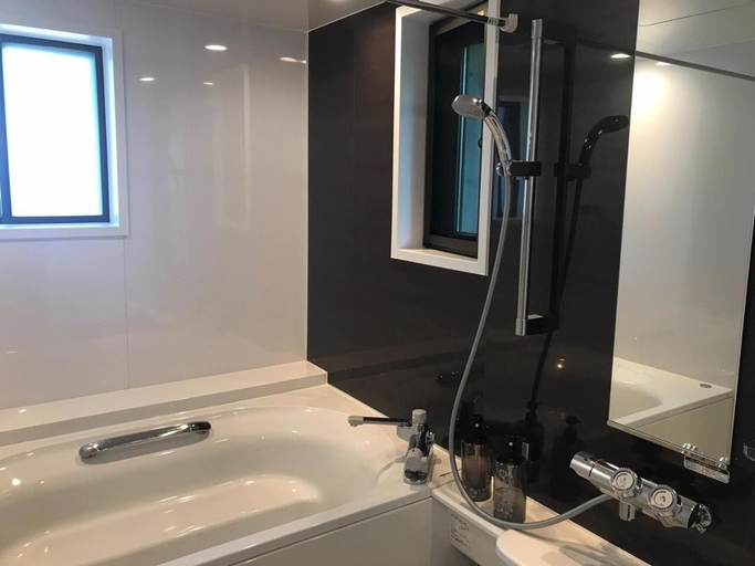 Bathroom 4, Hotel Daisen Shirogane, Daisen