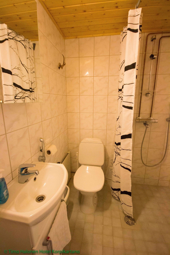 Bathroom 4, Hotelli Korpikartano, Lapland