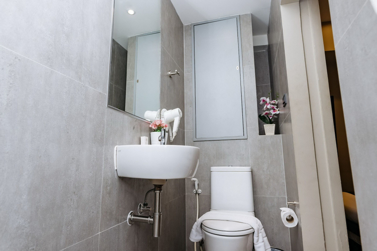 Bathroom 5, Lucky House Khaosan, Phra Nakhon