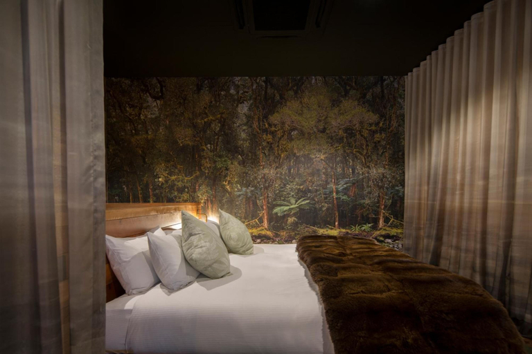 Bedroom 3, The Cinema Suites, Southland