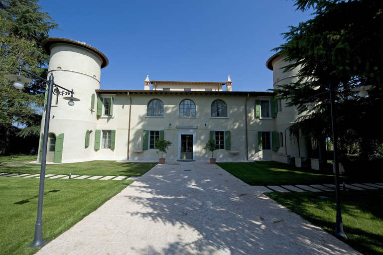 Exterior & Views 2, Relais Corte Cavalli, Mantua