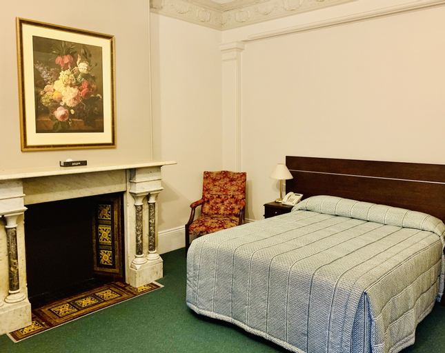 Bedroom 21