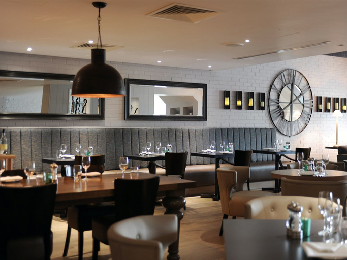 Food & Drinks 5, Macdonald Windsor Hotel, Slough
