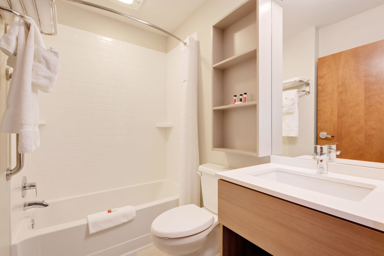 Bathroom 4, Microtel Inn & Suites by Wyndham Clarion, Clarion