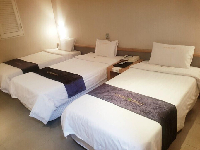 Bedroom 3, Bali Tourist Hotel, Gandong