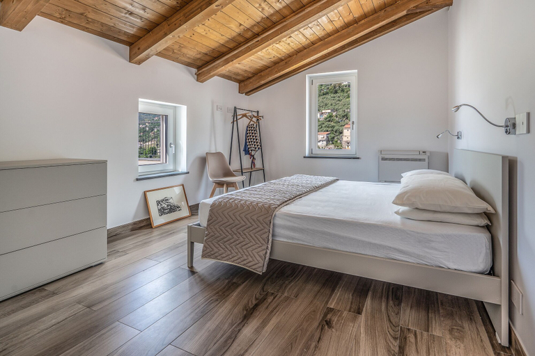 Bedroom 2, Il Pozzo Incantato, Napoli