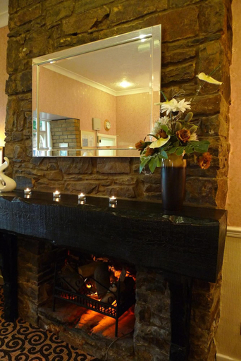 Bathroom 3, The Ashburnham Hotel, Carmarthenshire