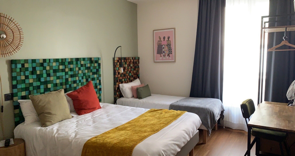 Bedroom 3, Urban Jungle. Hotel Orléans, Loiret
