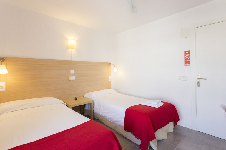 Bedroom 5, Hostal Bonany, Baleares