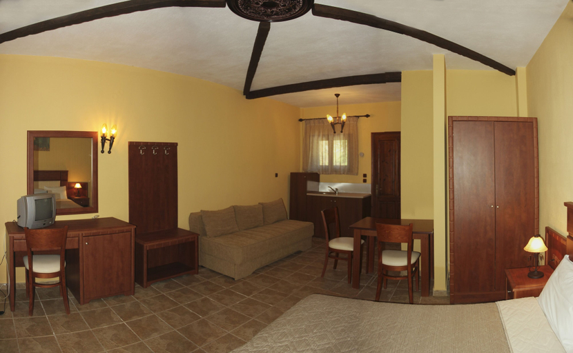 Bedroom 3, Hotel pool bar Tsigoura, East Macedonia and Thrace