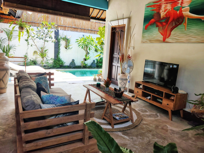 Others 2, Villa Udjung, Badung