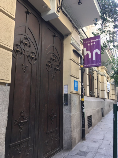 Exterior & Views 2, Hostal Pizarro, Madrid