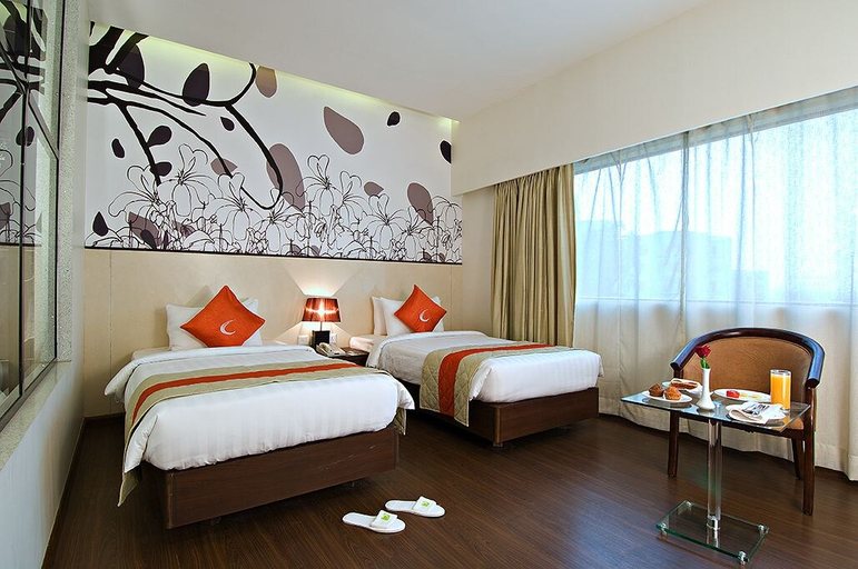 Bedroom 3, Mind Space Hotel, Pimpri, Pune