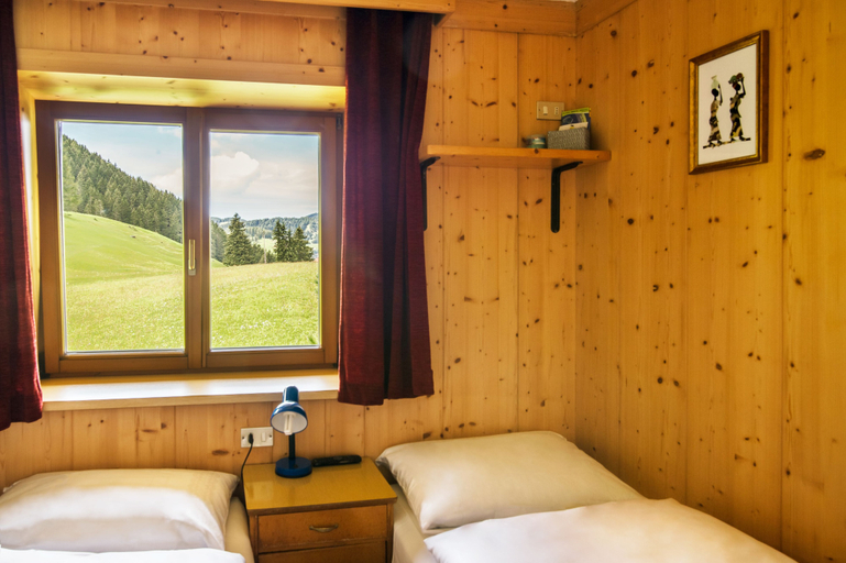Bedroom 3, Villa Insam, Bolzano