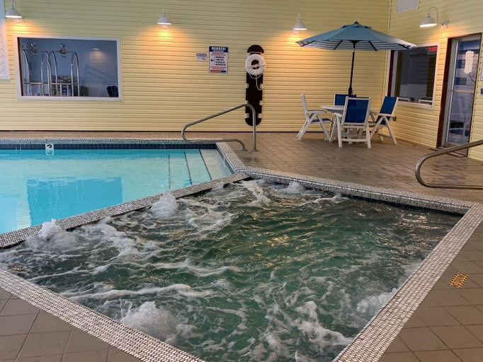 Sport & Beauty 5, Breakers Resort & Beach Bar, Mackinac