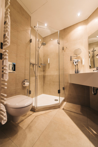 Bathroom 4, HOTEL KOCKS am Mühlenberg, Mülheim an der Ruhr