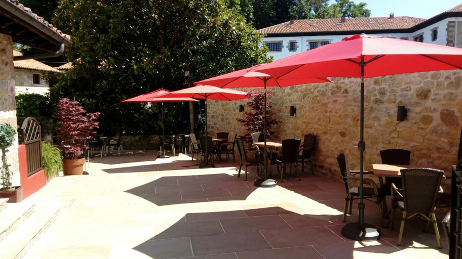 Others 5, La Casona de Revolgo, Cantabria