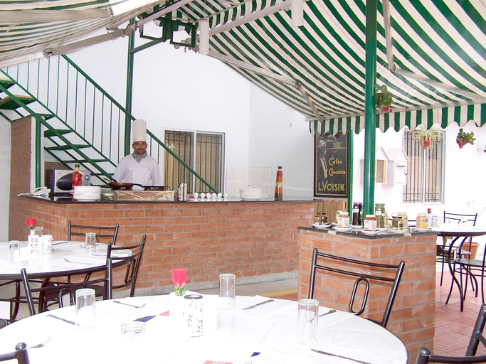 Food & Drinks 4, Sterling Living Space - Residency Road, Bangalore