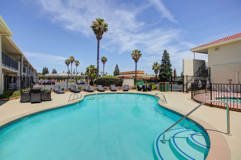 Sport & Beauty 5, Best Western Sandman Hotel, Sacramento