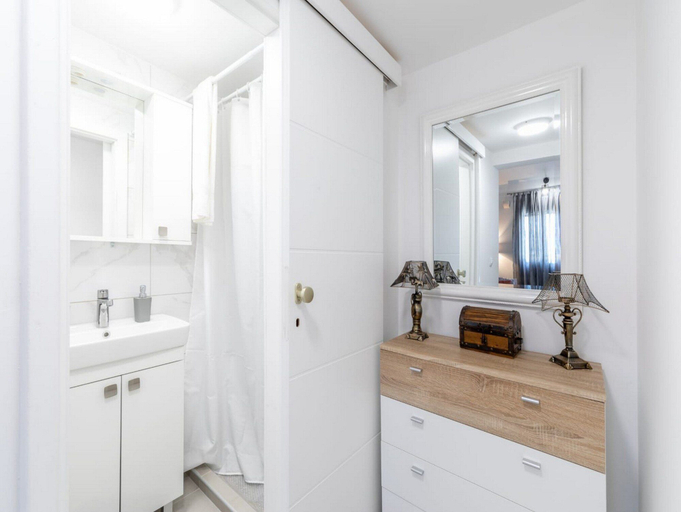 Bathroom 3, Stone House Prapatna, Smokvica