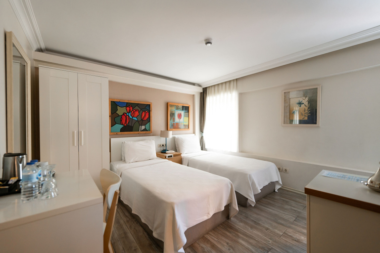 Bedroom 2, Elanaz Hotel, Fatih