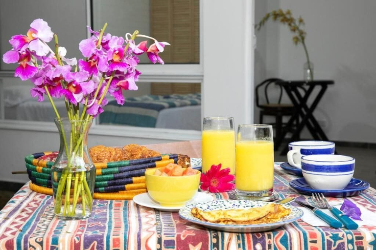 Food & Drinks 5, 50N15 B&B, Palmira